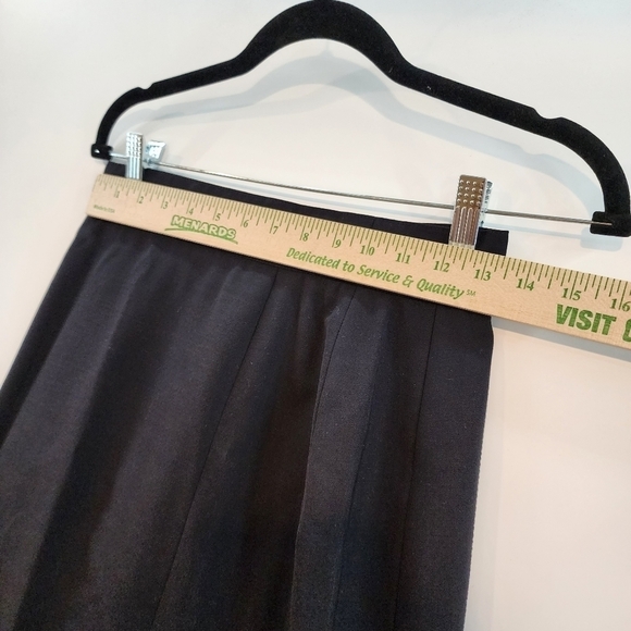 Escada Deep Navy Pleated Hem Pencil Skirt Pure New Wool Vintage Skirt sz 36 Sm - Picture 9 of 11